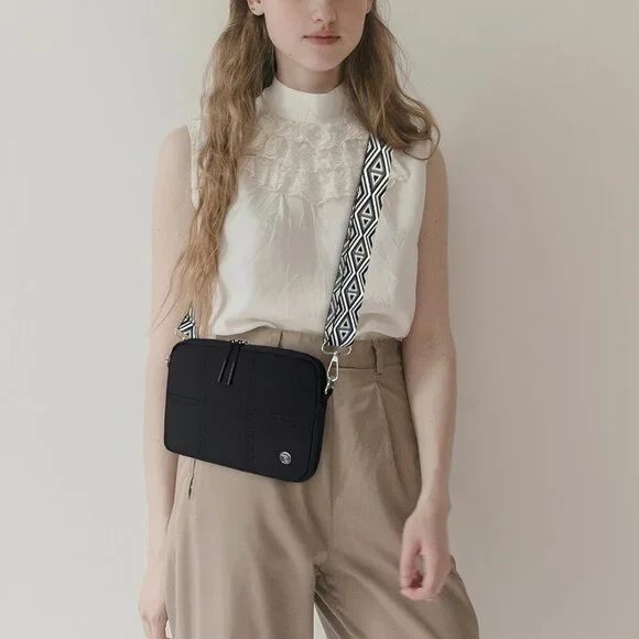 Crossbody Bags for Women, Small Quilted Shoulder Handbag with Adjustable Guitar - Picture 6 of 8